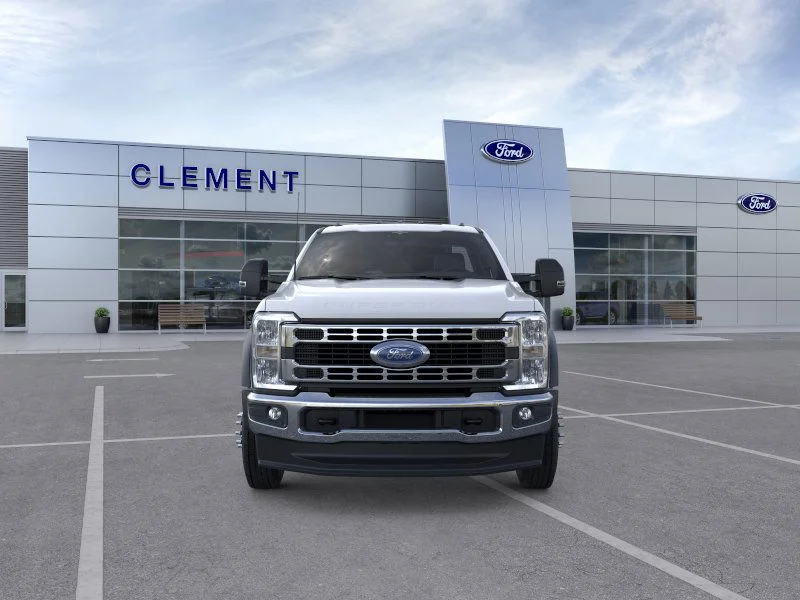 New 2026 Oxford White Ford F-450® XL image 6