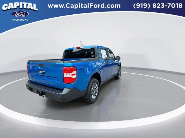 Used 2025 Blue Ford XLT image 8
