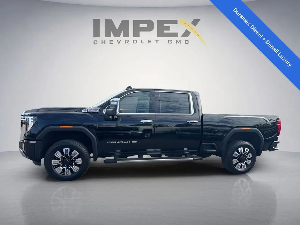Used 2024 Onyx Black GMC Denali image 2