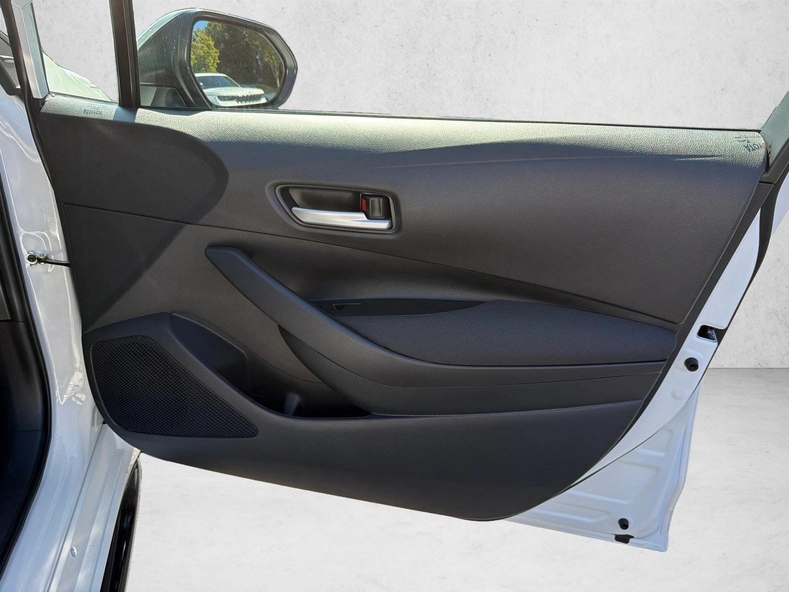 New 2027 Wind Chill Pearl Toyota SE image 14
