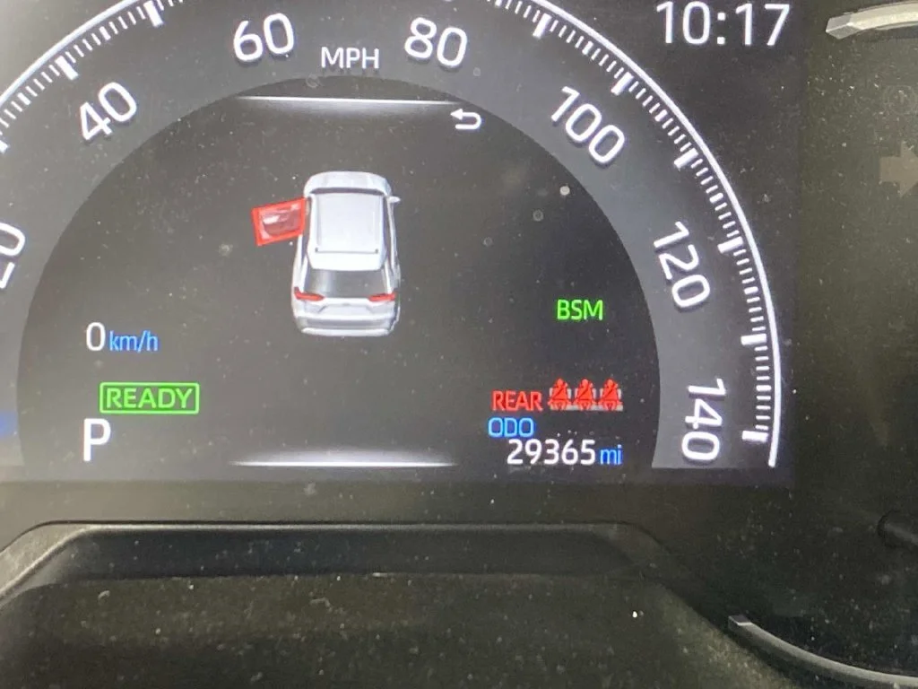 Used 2024 Ice Toyota XLE image 21