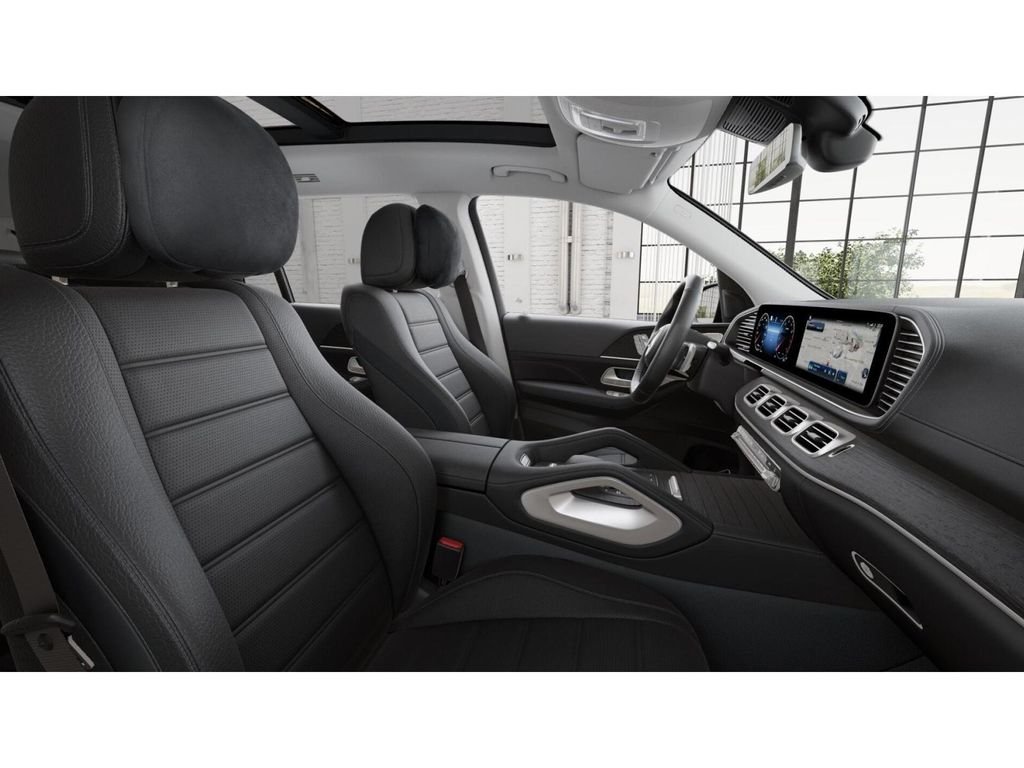 New 2026  Mercedes-Benz GLS 450 image 4