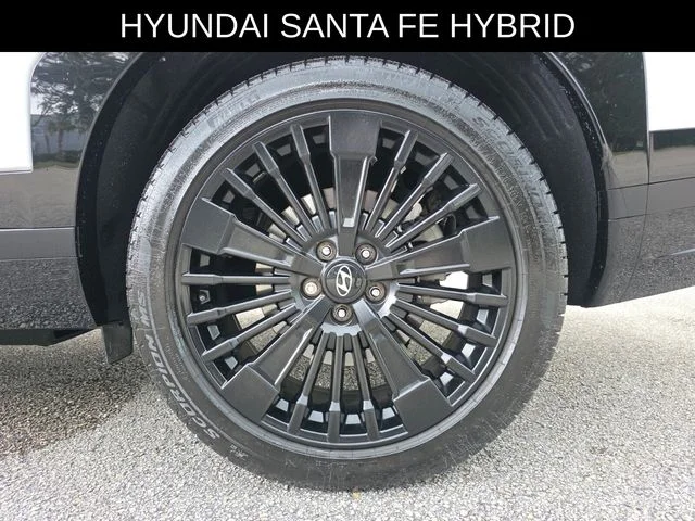 Used 2025 White Hyundai Calligraphy image 17