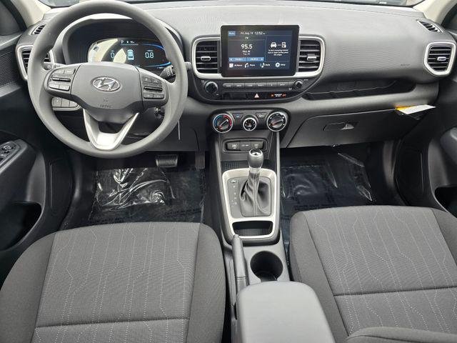 New 2026 Onyx Black Hyundai SE image 18