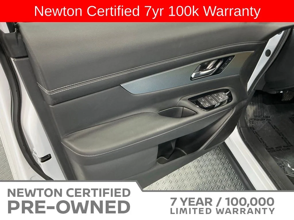 Certified Used 2025 White Pearl Nissan SL image 40