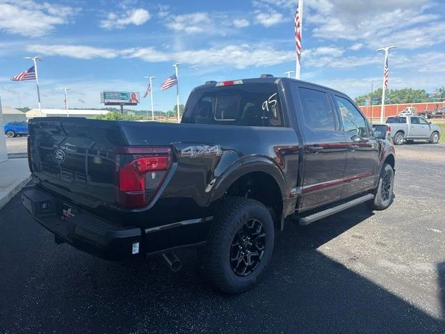 New 2026 Agate Black Metallic Ford XLT image 25