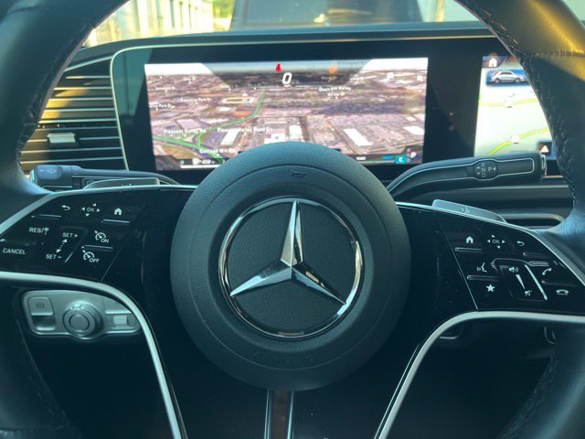 Used 2025 Obsidian Black Metallic Mercedes-Benz GLE 450 image 13