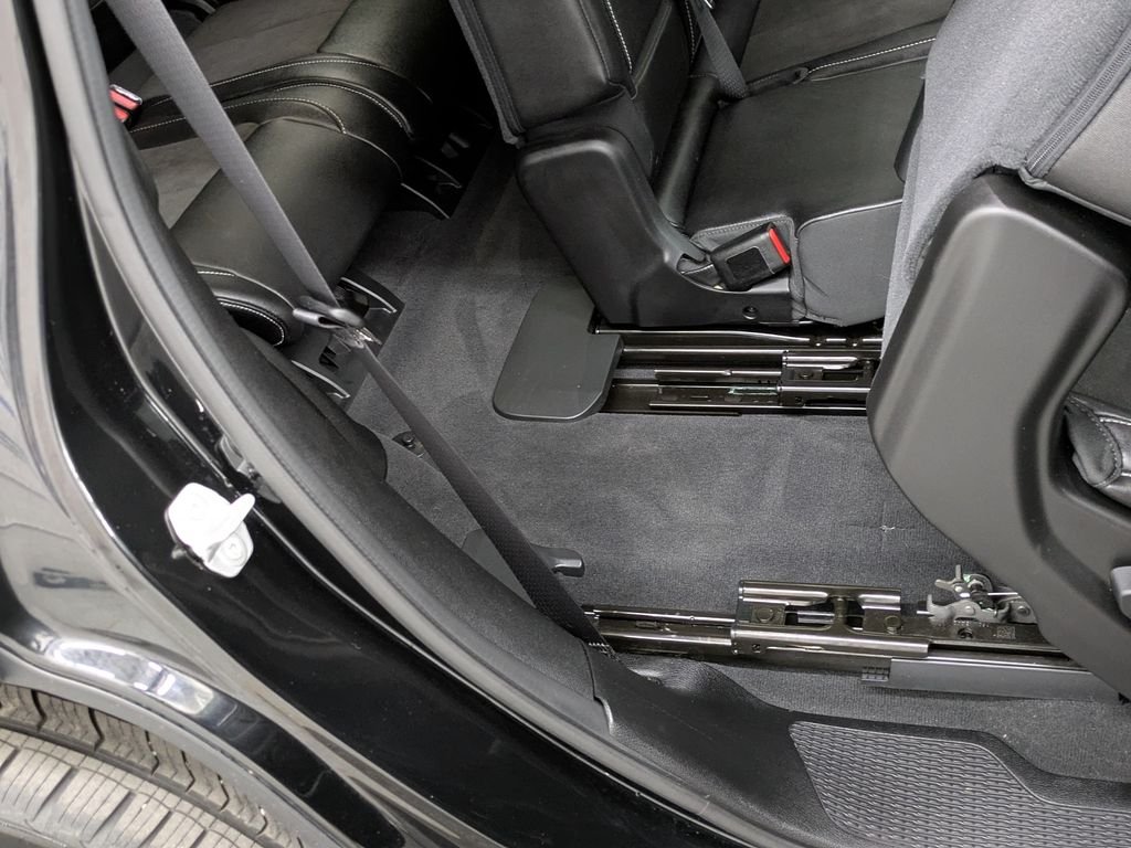 Used 2023 Black Jeep Altitude image 22