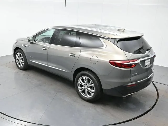 Used 2018 Includes Spectra Gray lower exterior accent color. Buick Avenir image 38