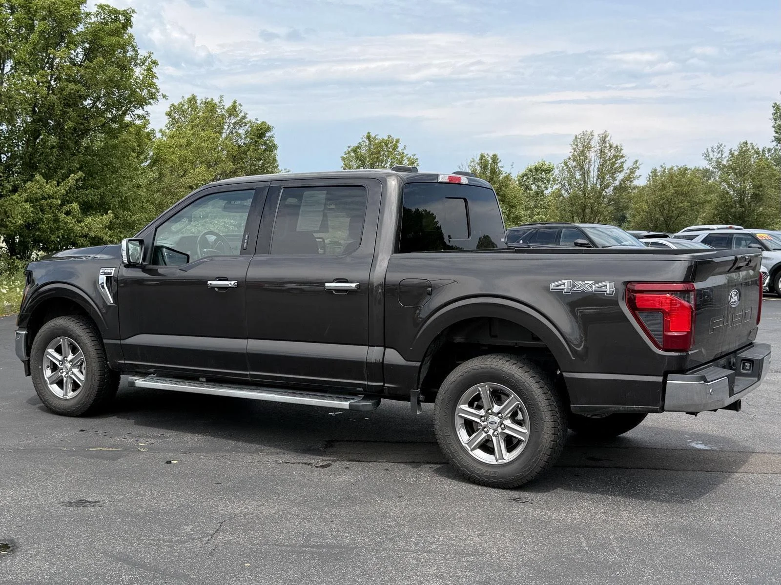 Used 2024 Darkened Bronze Ford XLT image 5