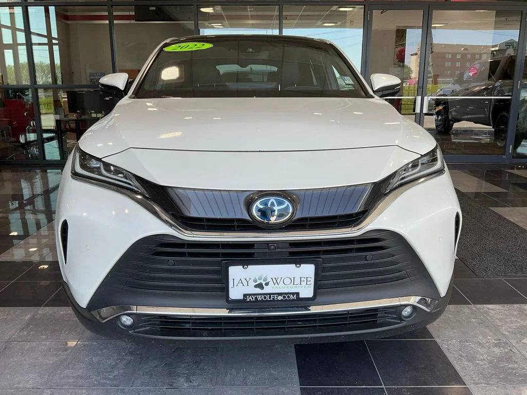 Used 2022 Toyota Venza Limited with VIN JTEAAAAHXNJ089052 for sale in Kansas City