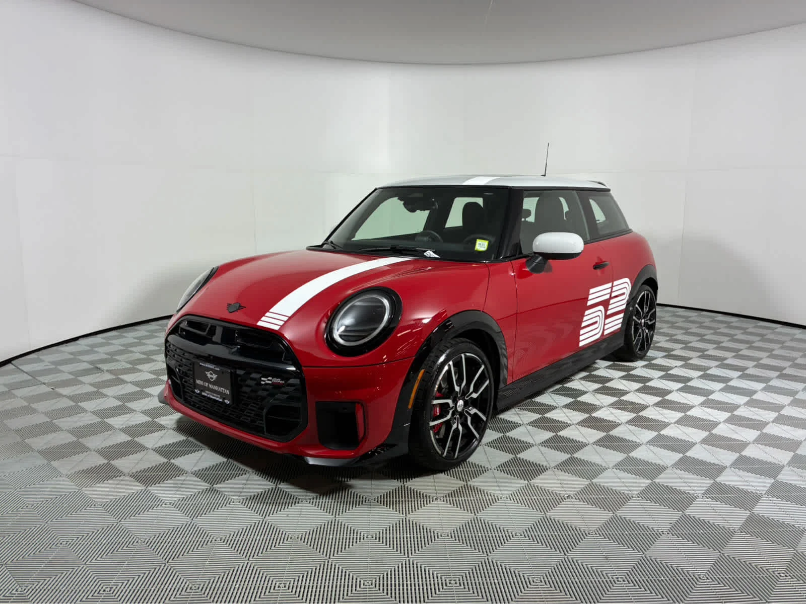 New 2026 Chili Red II MINI Iconic image 8