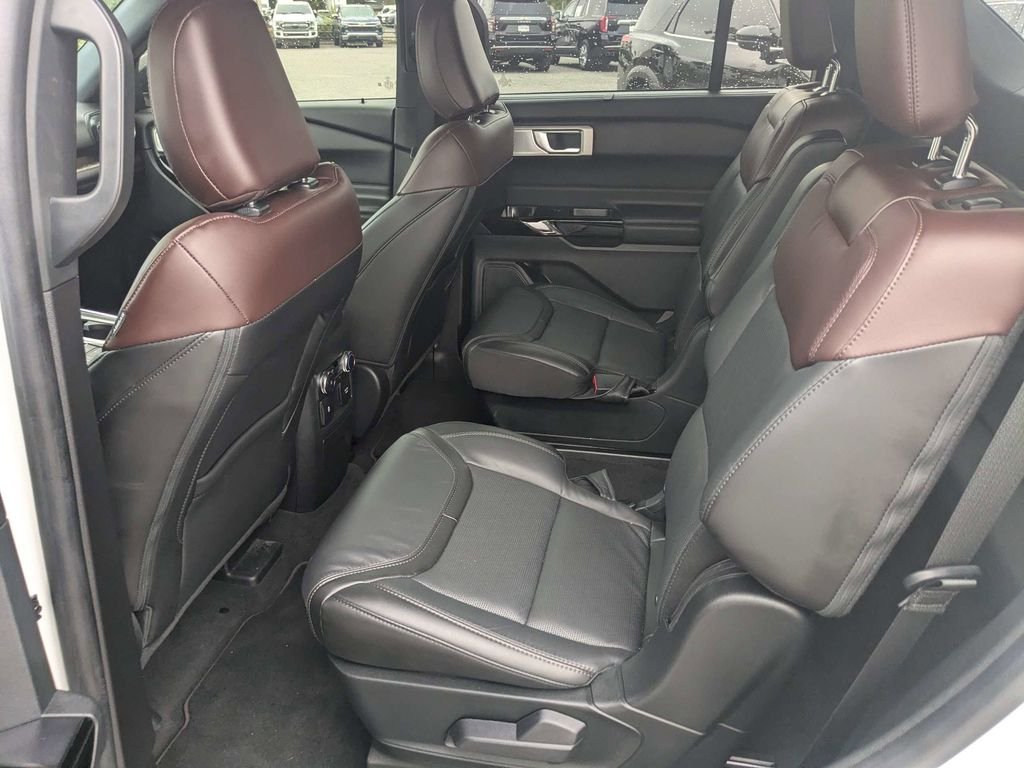 2022 Ford Explorer Platinum - Photo 15