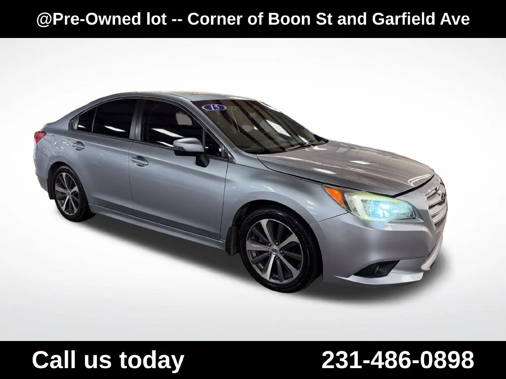 Used 2015 Silver Subaru 2.5i image 7