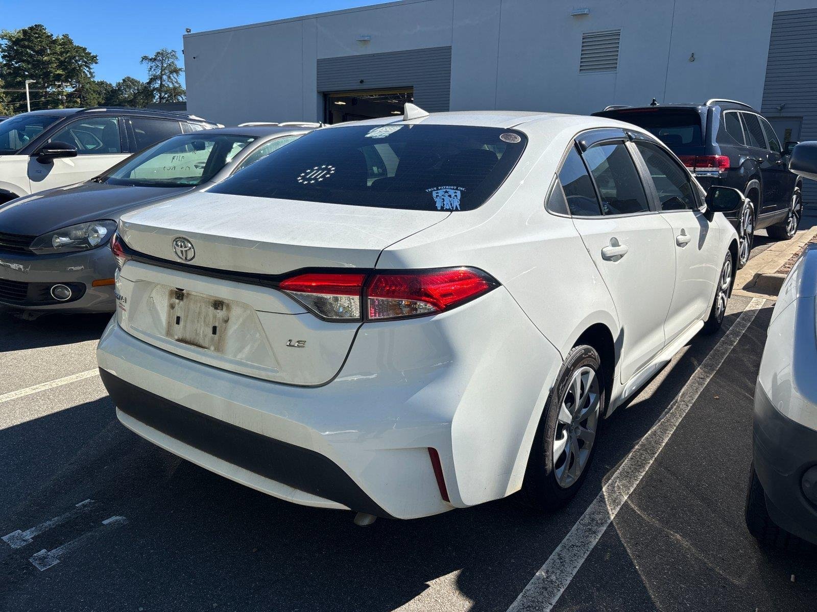 Used 2022 Super White Toyota LE image 6