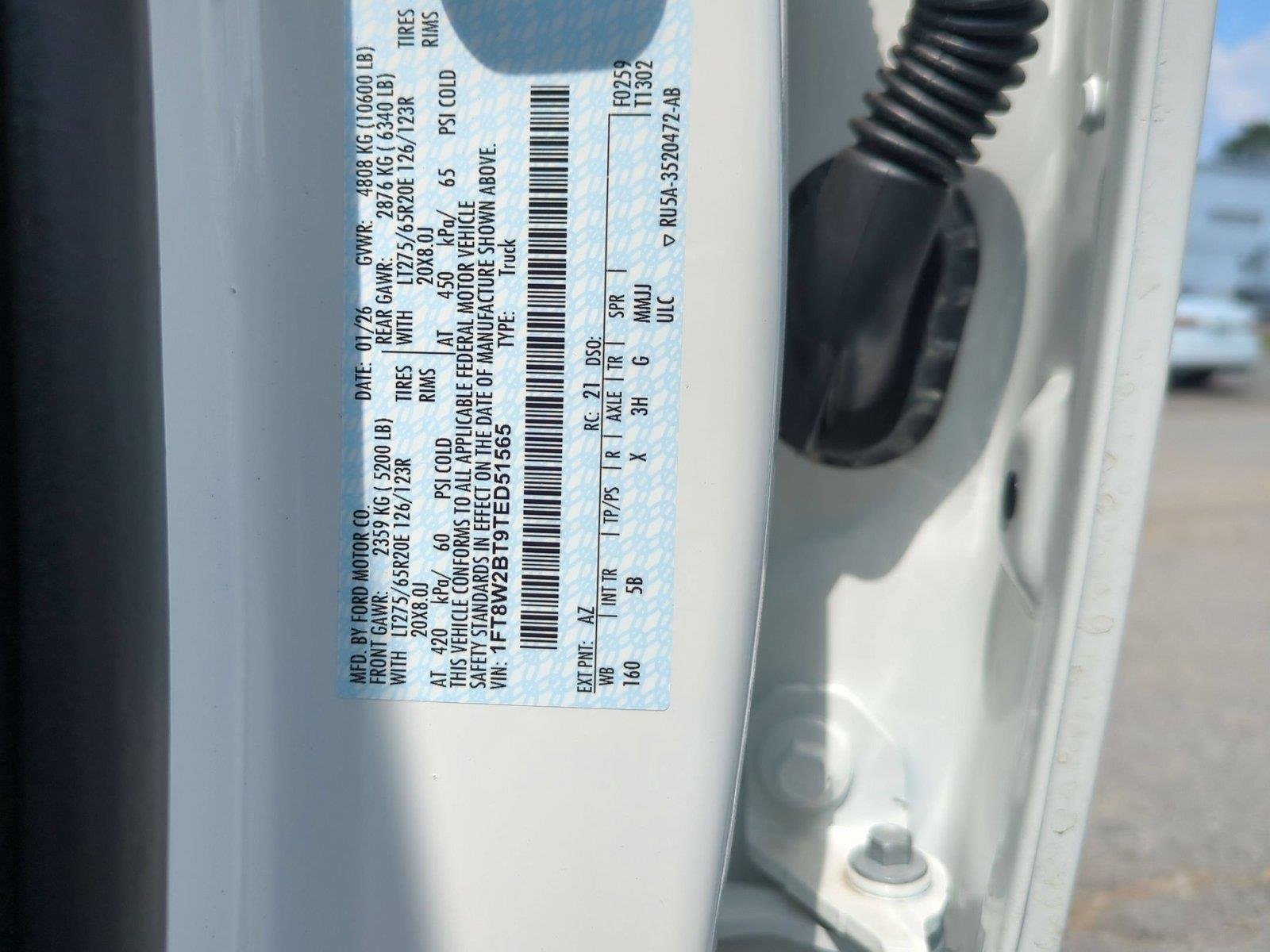 Used 2026 Oxford White Ford LARIAT image 34