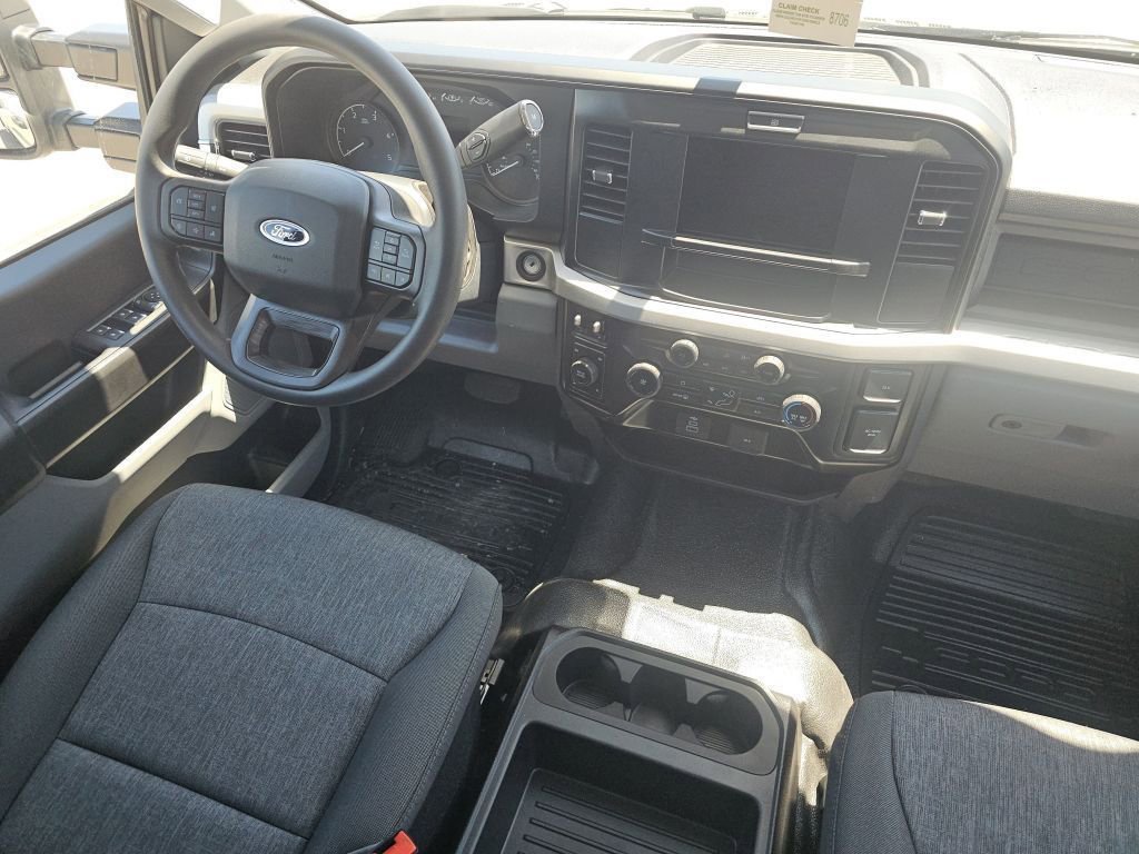 New 2026 Oxford White Ford XL image 29