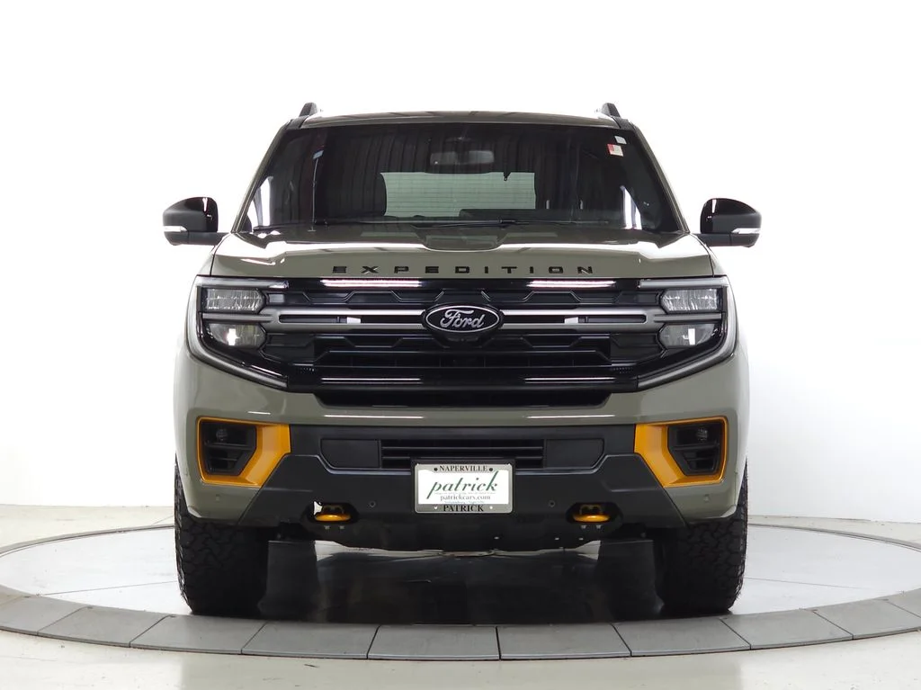 Used 2025 Green Ford Tremor image 12