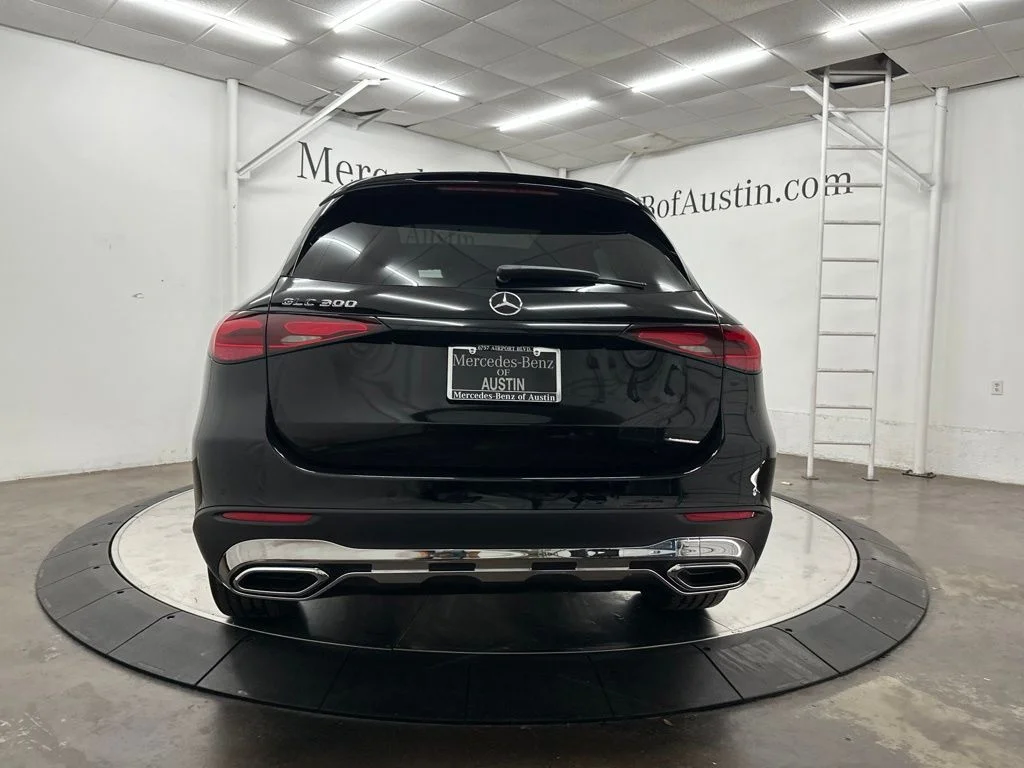 New 2026 Black Mercedes-Benz GLC 300 image 6