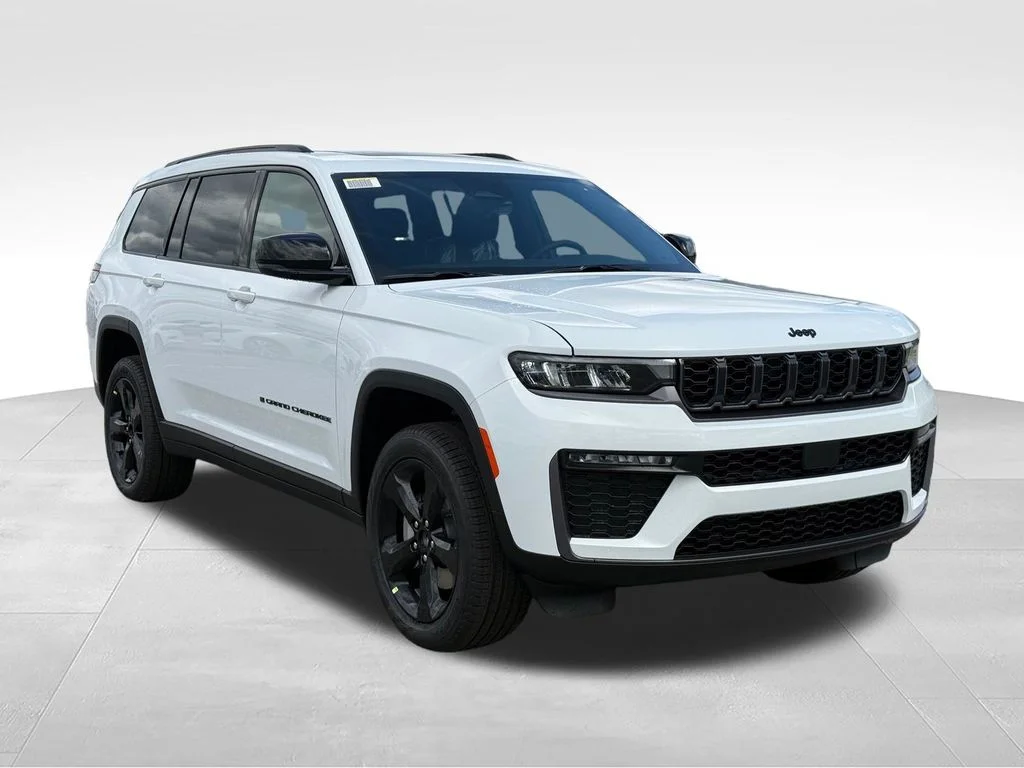 New 2026 Bright White Clear-Coat Exterior Paint Jeep Limited image 31