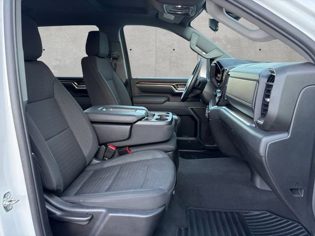 Used 2025 Summit White Chevrolet LT image 24