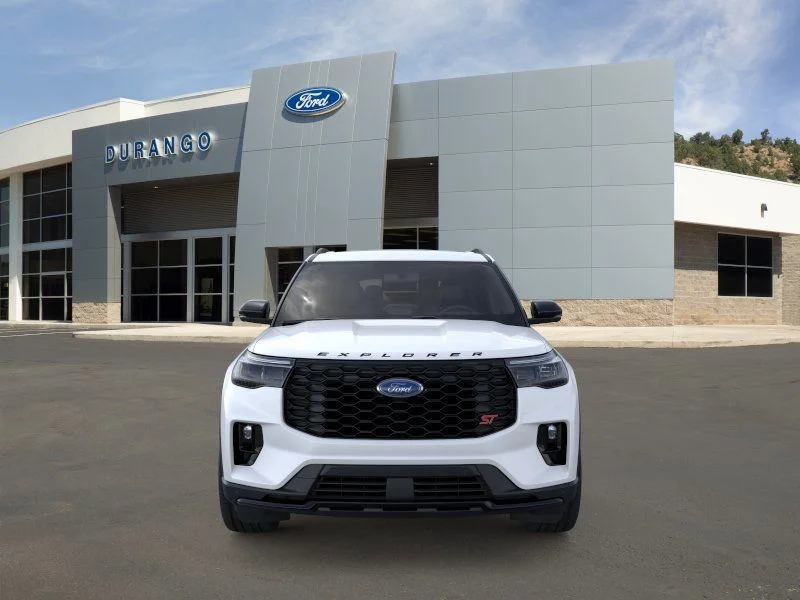 New 2026 Star White Metallic Tri-Coat Ford ST image 6