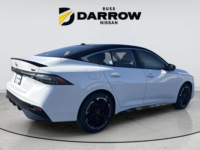 2026 Nissan Sentra SR - Photo 5