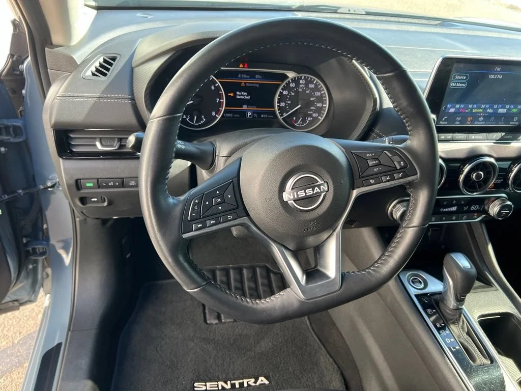 Used 2025  Nissan SV image 12