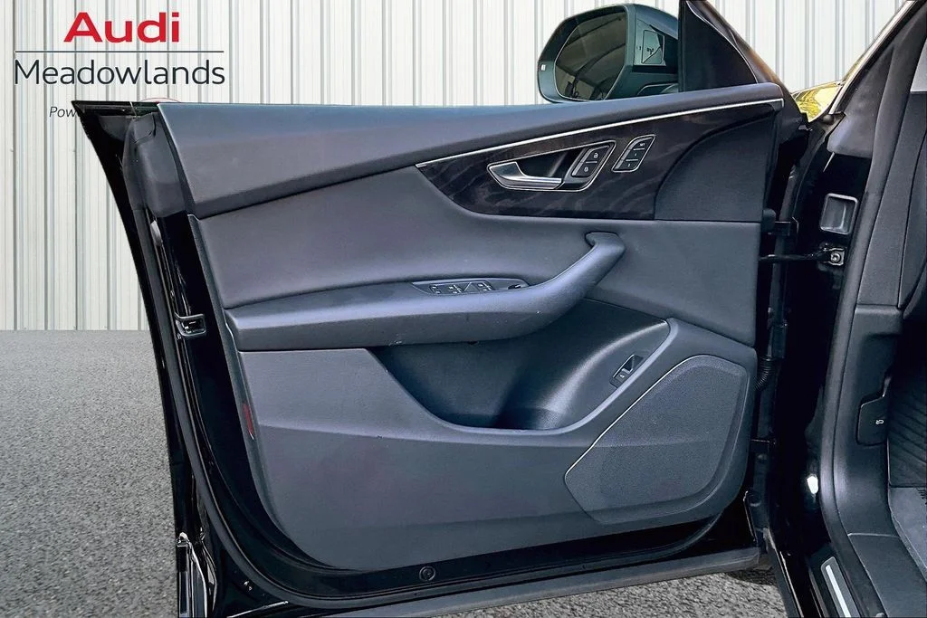 Used 2023 Black Audi 55 Premium image 20