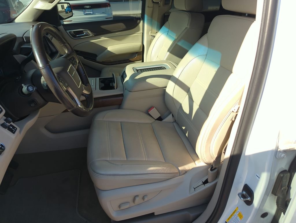 Used 2019 White GMC Denali image 11