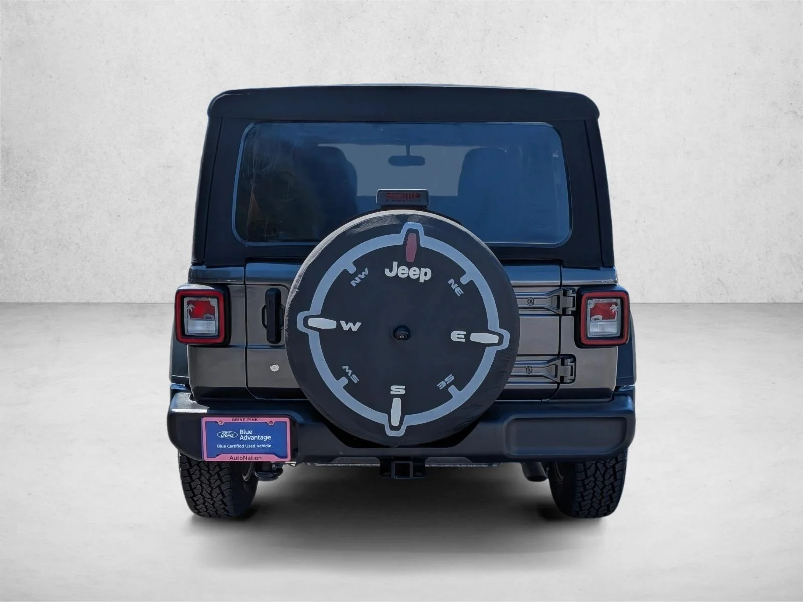 Used 2019 Granite Crystal Metallic Clearcoat Jeep Sport S image 7
