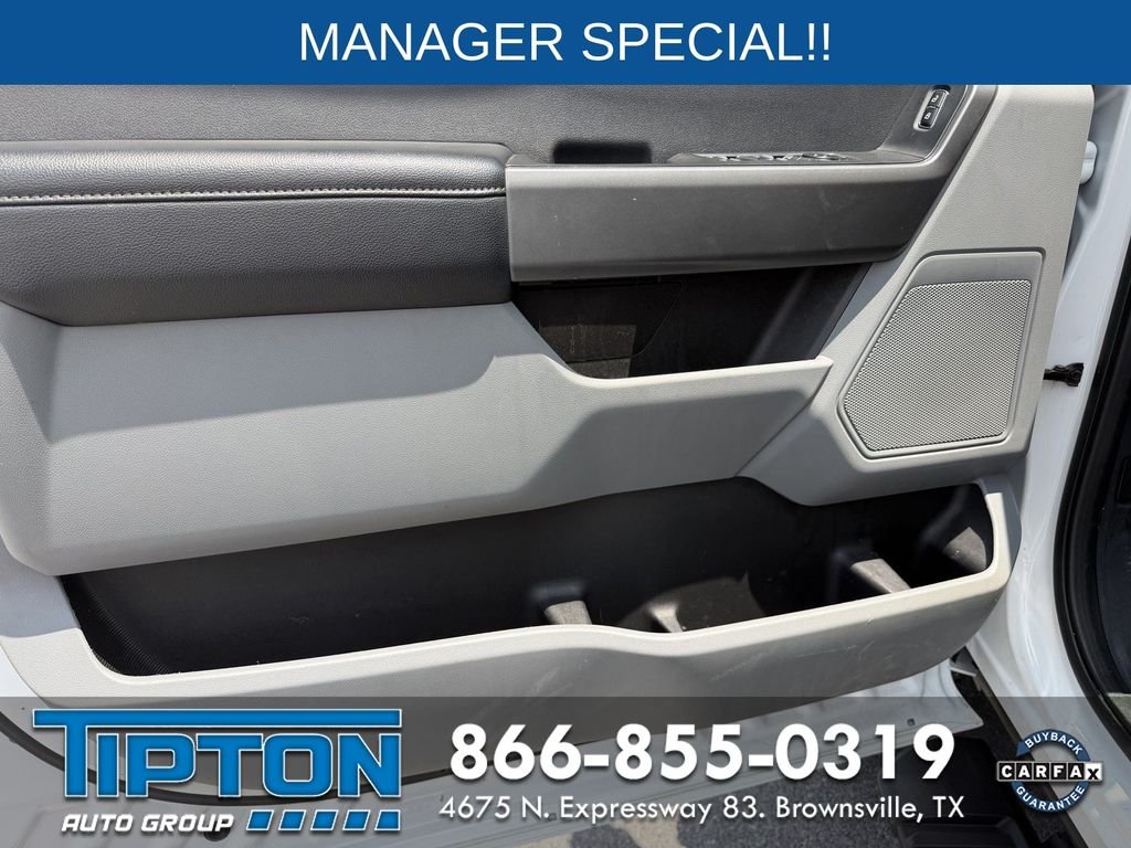 Used 2025 White Ford XL image 12