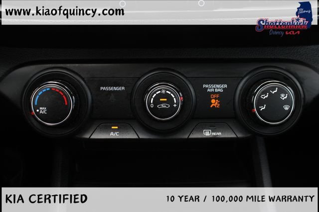 Used 2024 White_pearl Kia LXS image 29