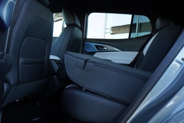 2025 Chevrolet Equinox EV LT - Photo 26