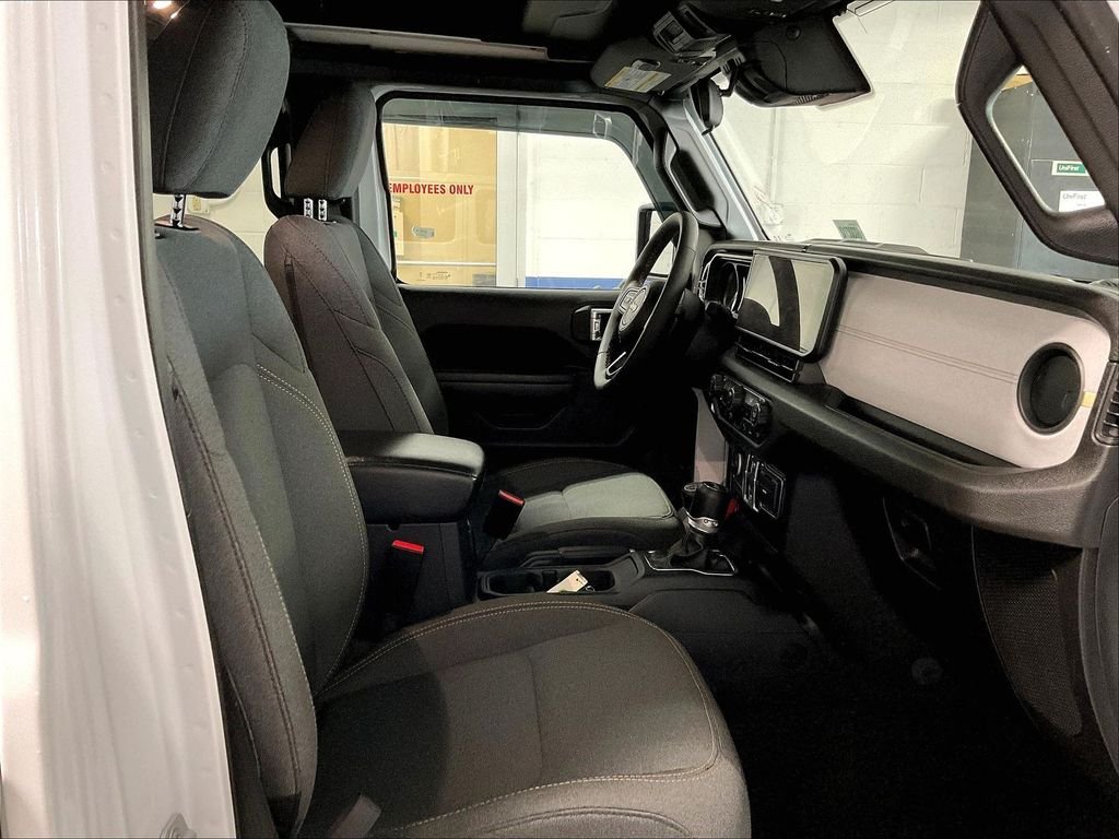 Used 2024 White Jeep Sport S 4xe image 11