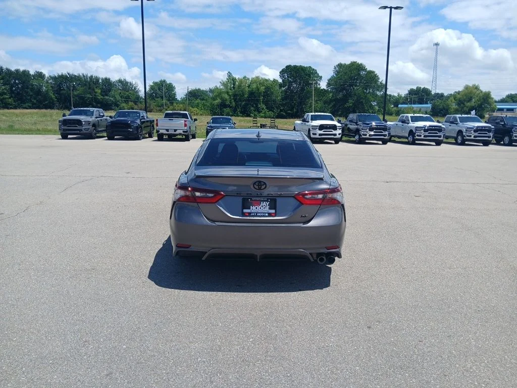 Used 2022 Gray Toyota SE image 6