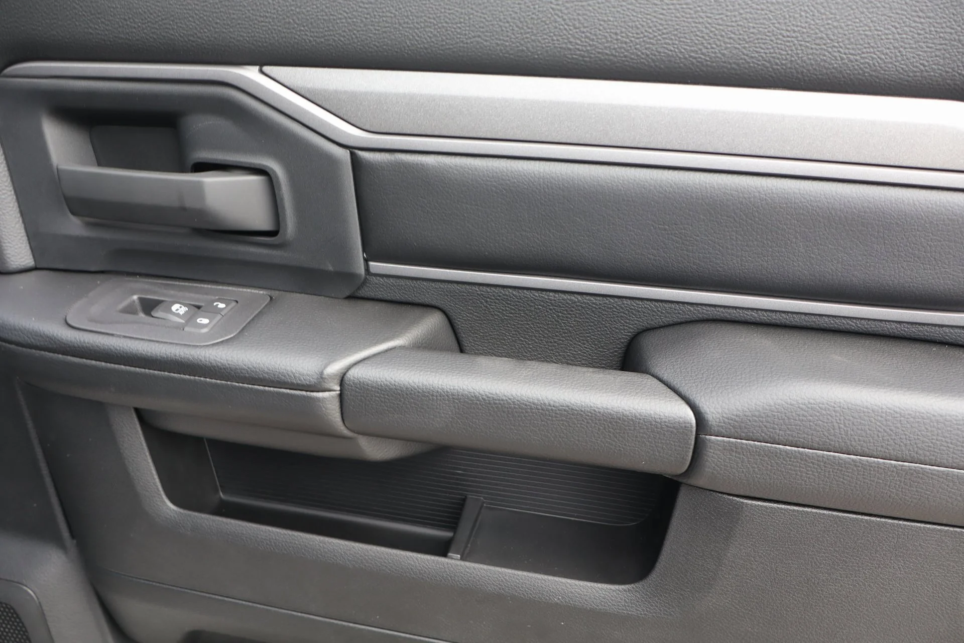 2026 RAM 3500 Chassis Tradesman - Photo 27