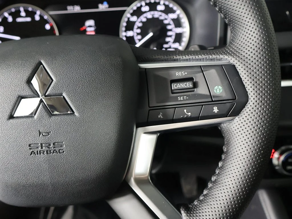 New 2026 Gray Mitsubishi SE 1.5T S-AWC image 45