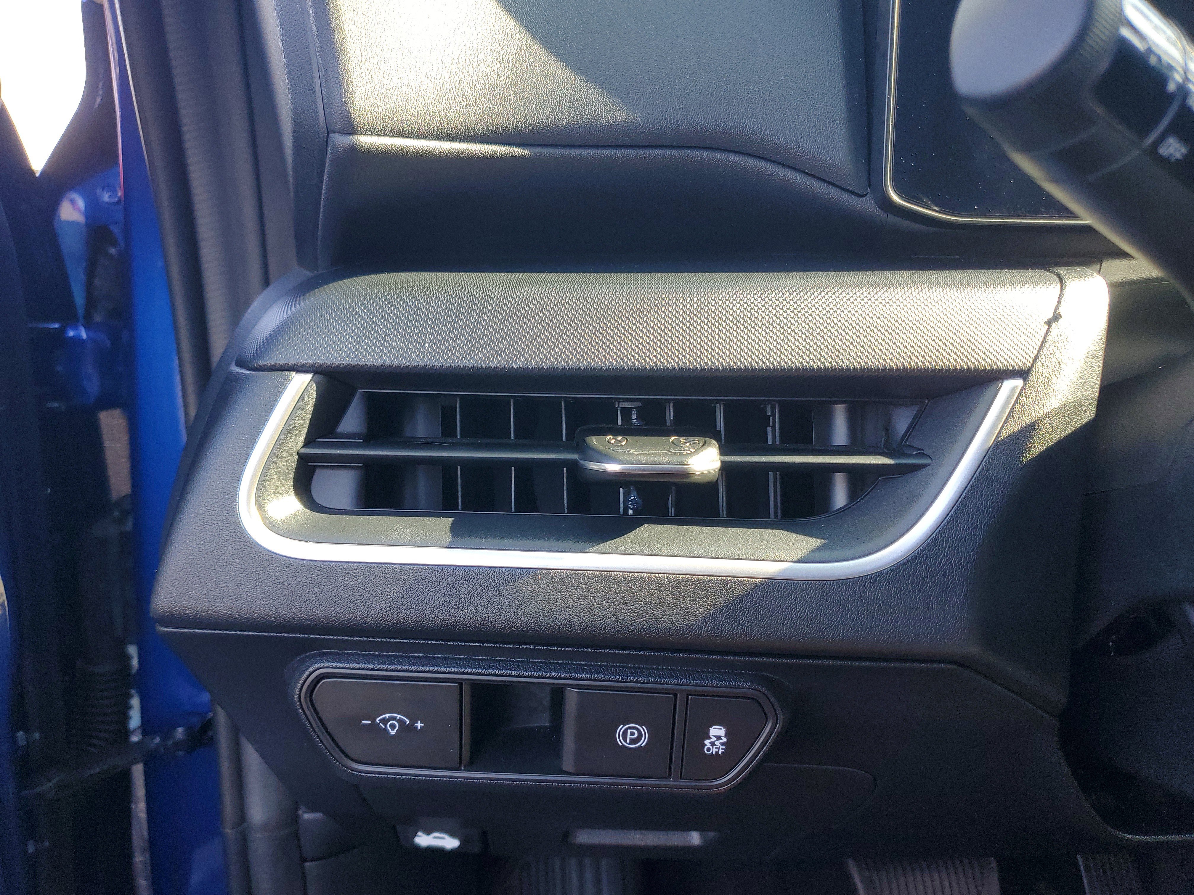 Used 2025 Blue Kia LXS image 23