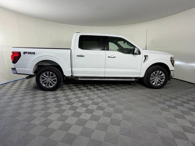 Used 2024 White Ford Lariat image 8