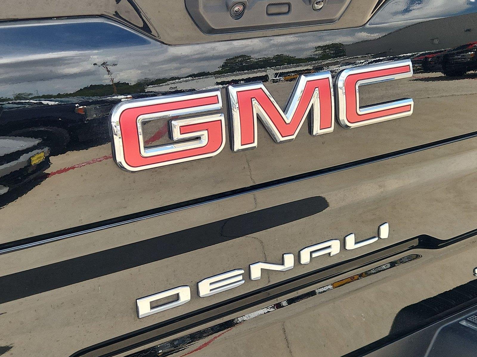 2025 GMC Sierra 1500 Denali Black at Mossy Motors