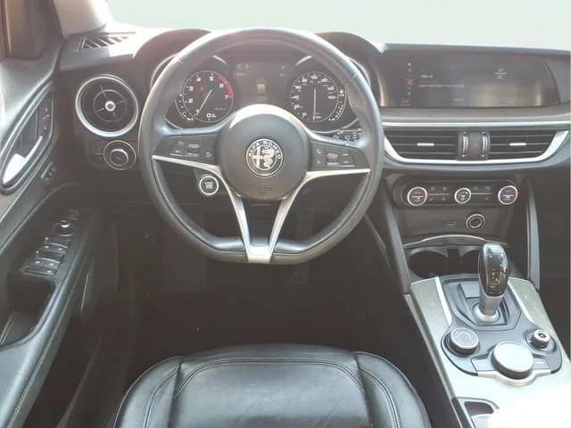 Used 2018 Red Alfa Romeo Ti AWD image 19
