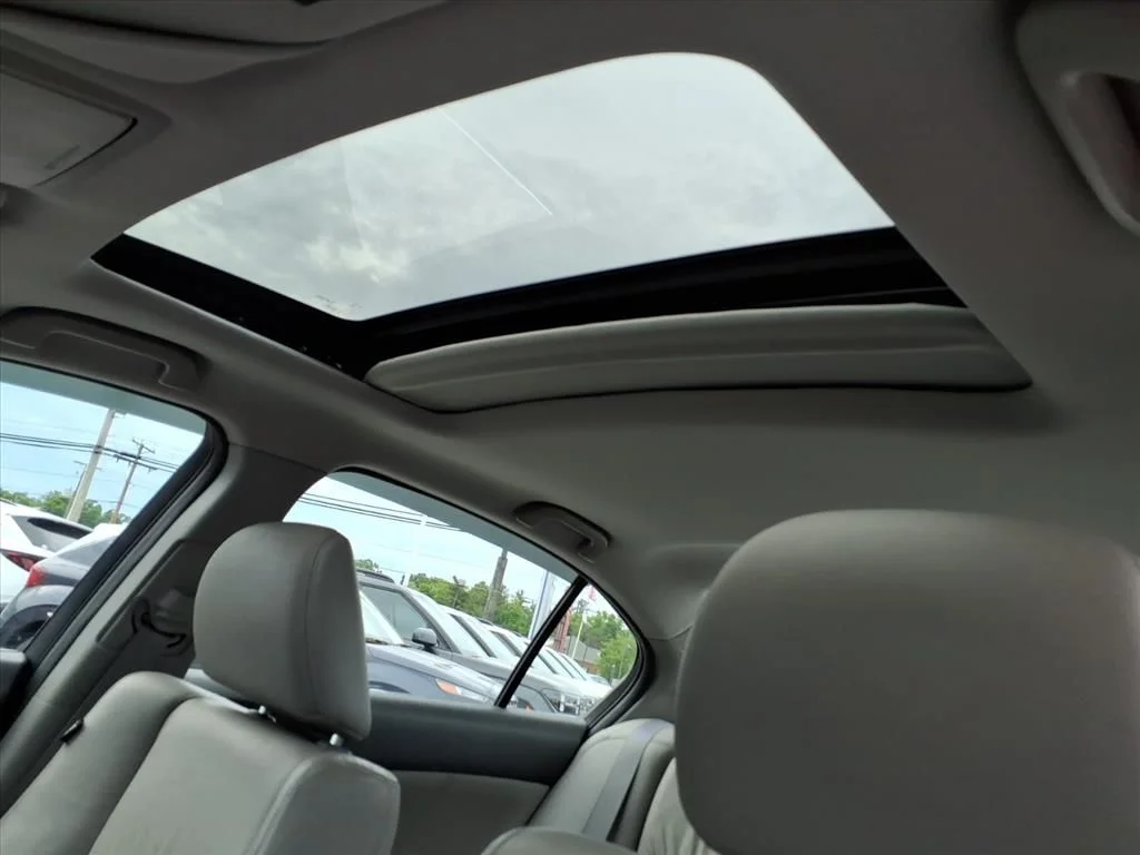 Used 2010  Honda EX-L image 15