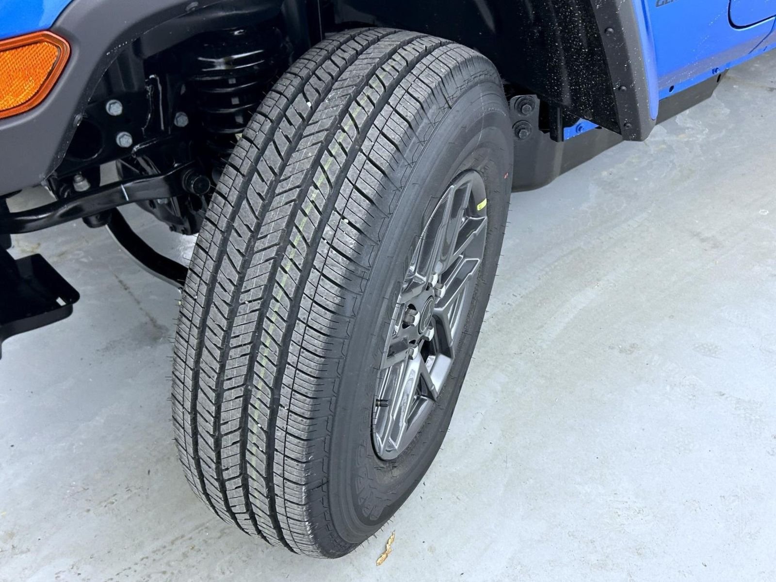 New 2026 Hydro Blue Pearlcoat Jeep Sport S image 23