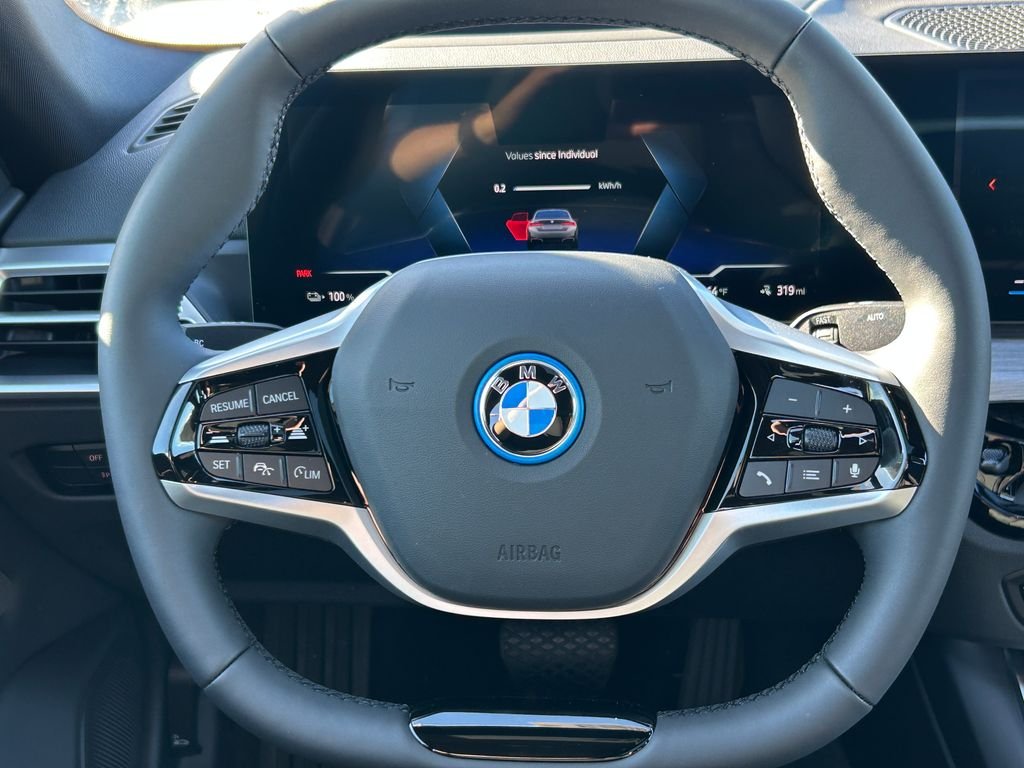 New 2026 Skyscraper Grey Metallic BMW eDrive40 image 18