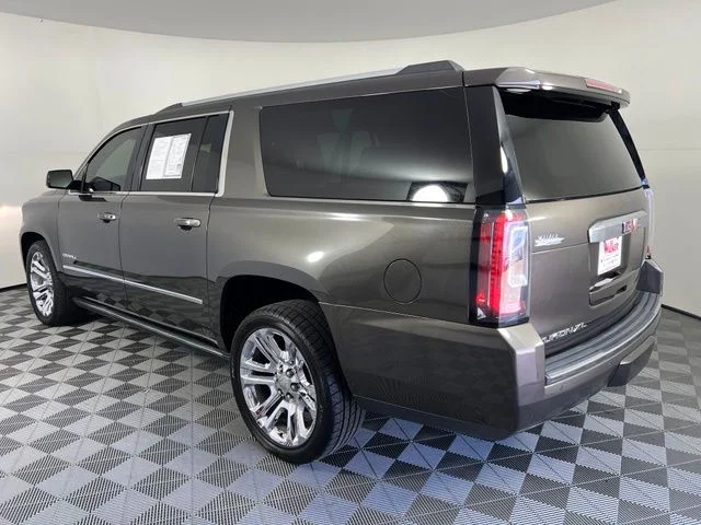 Used 2020 Gray GMC Denali image 5