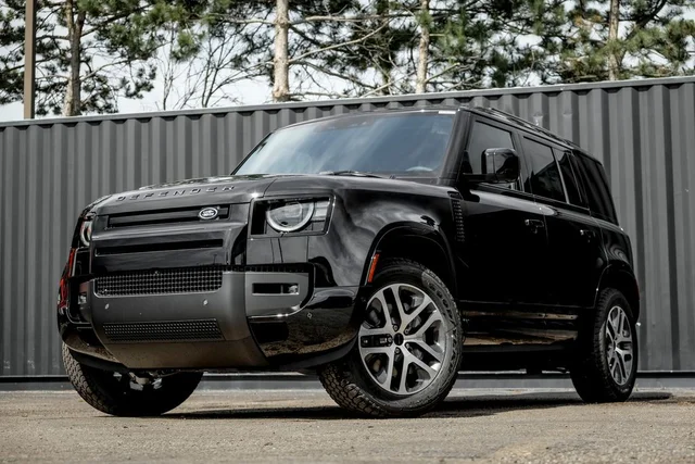 2026 Land Rover Defender 110 X-Dynamic SE