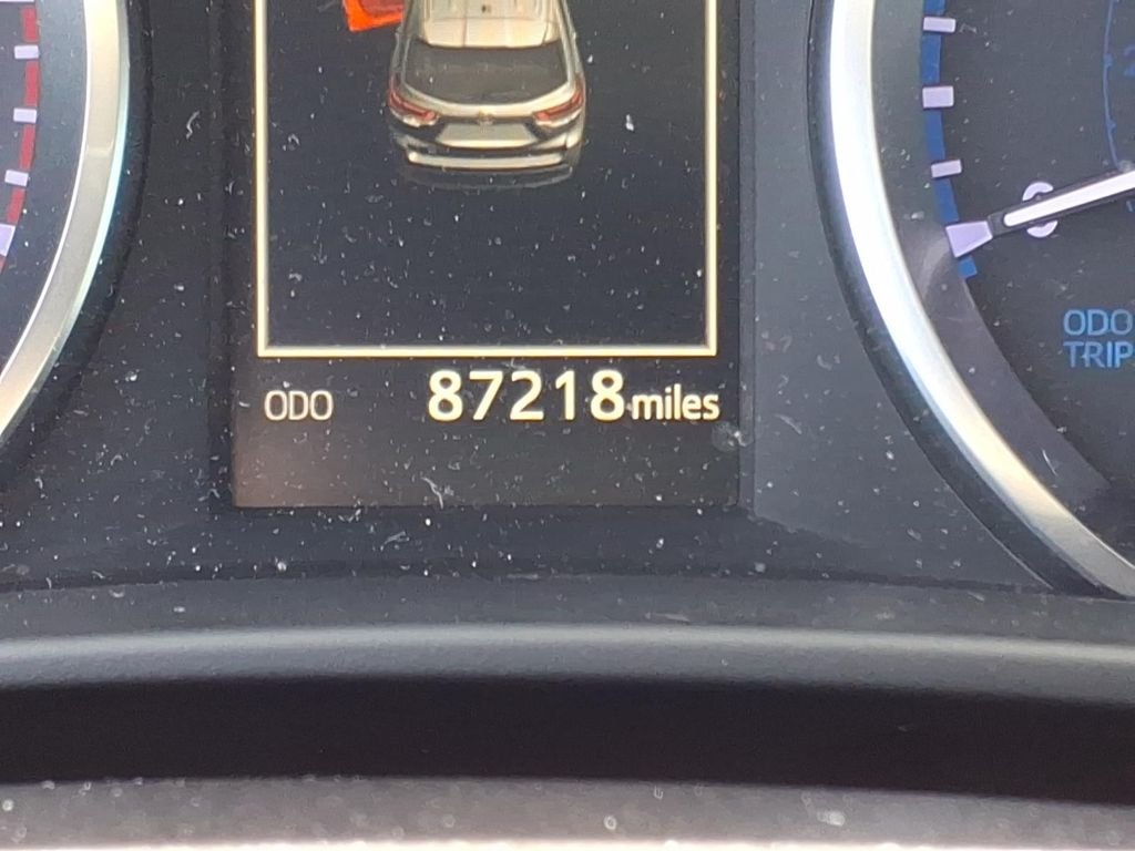 Used 2019 Celestial Silver Metallic Toyota LE image 18