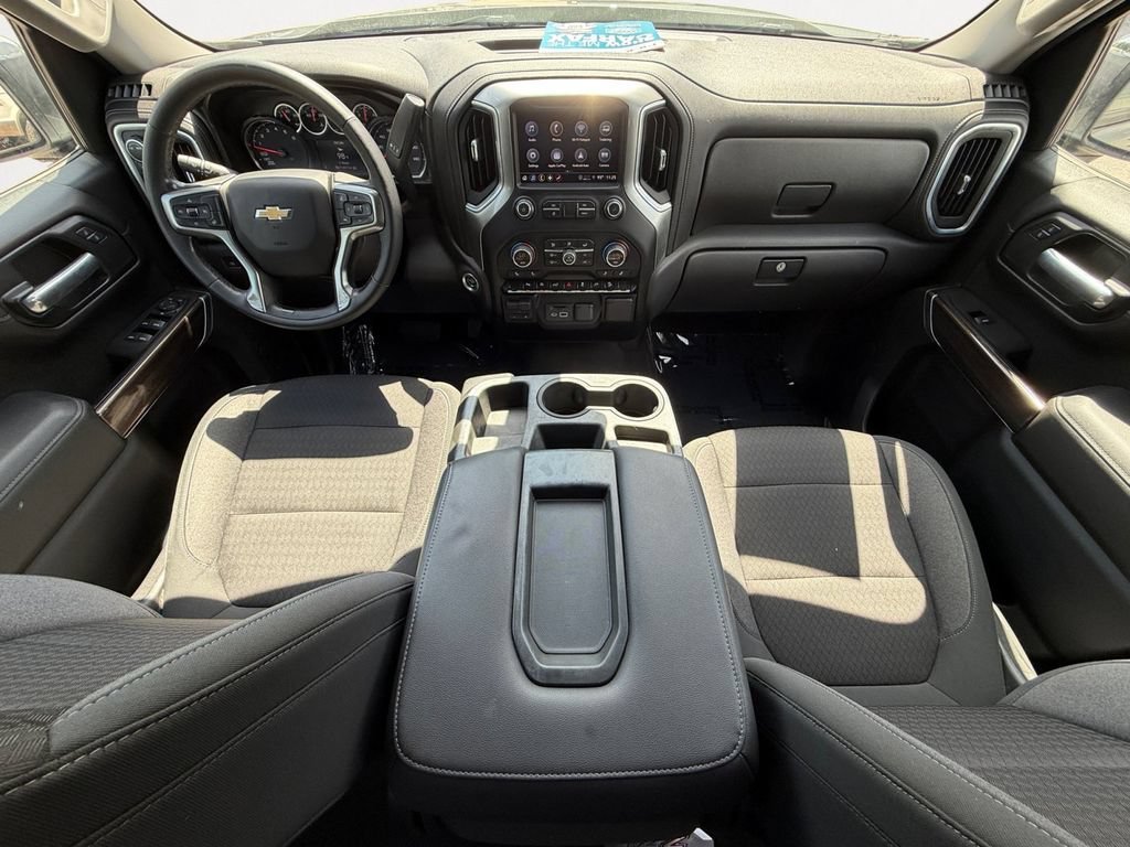 Used 2021 SATIN STEEL METALLIC Chevrolet LT image 3