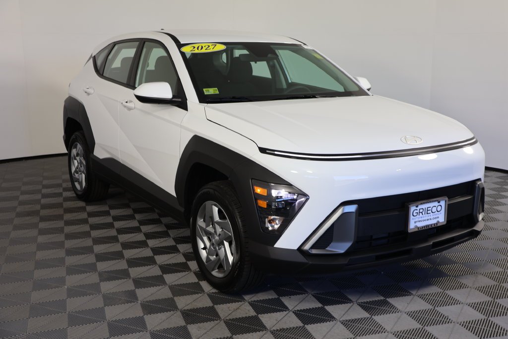 Used 2027 Atlas White Hyundai SE image 1